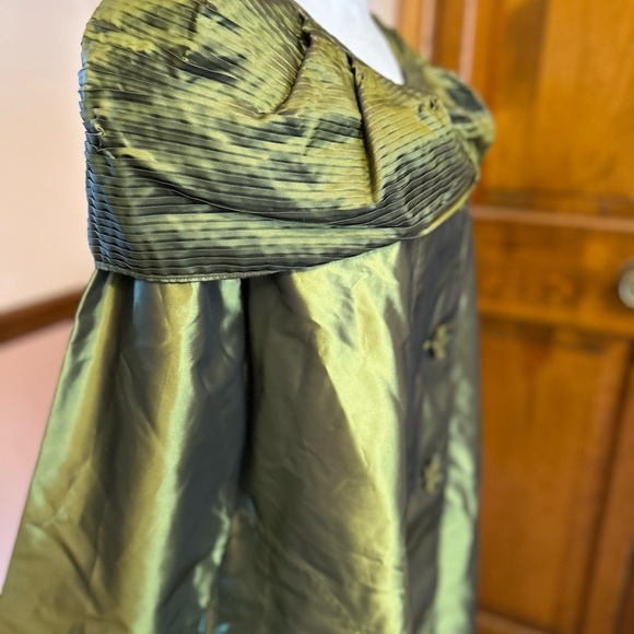 Dennis Basso Olive Green Pleated dress jacket - Picture 4 of 13